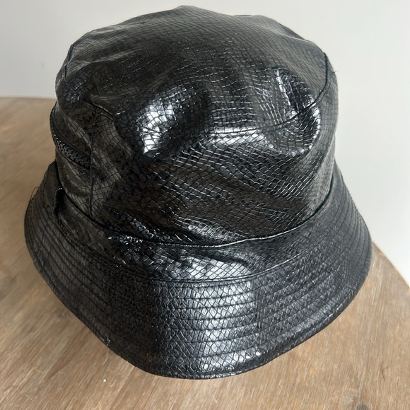 Nike Black PU Bucket Hat One Size Unisex - Picture 9 of 11